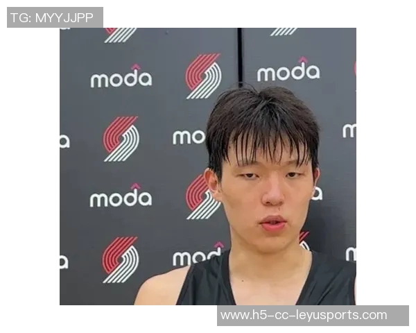 杨瀚森上半场未能登场开拓者面临9分落后困境继续期待机会