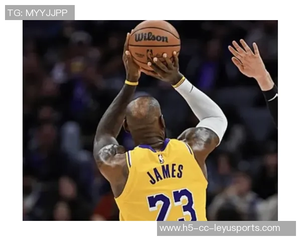 梅尔顿称赞老鹰防守表现出色积极压迫持球人和换防策略有效 梅尔顿称赞老鹰防守表现出色积极压迫持球人和换防策略有效