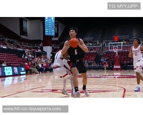 淡厚然替补出场22分钟高效发挥贡献7分1断助力球队表现出色 淡厚然替补出场22分钟高效发挥贡献7分1断助力球队表现出色